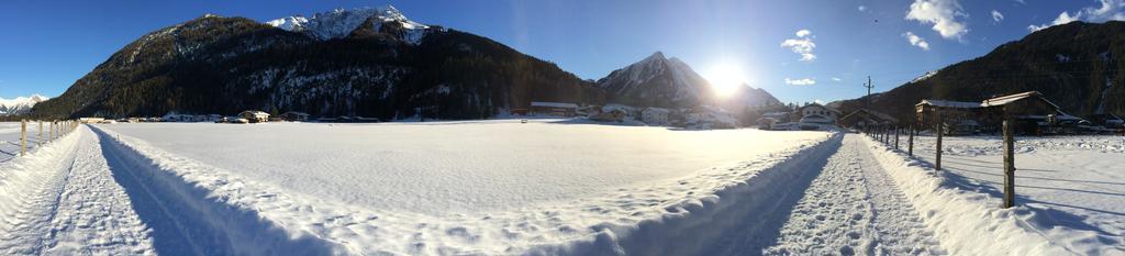 Appartamento Haus Waldrast Elbigenalp Esterno foto