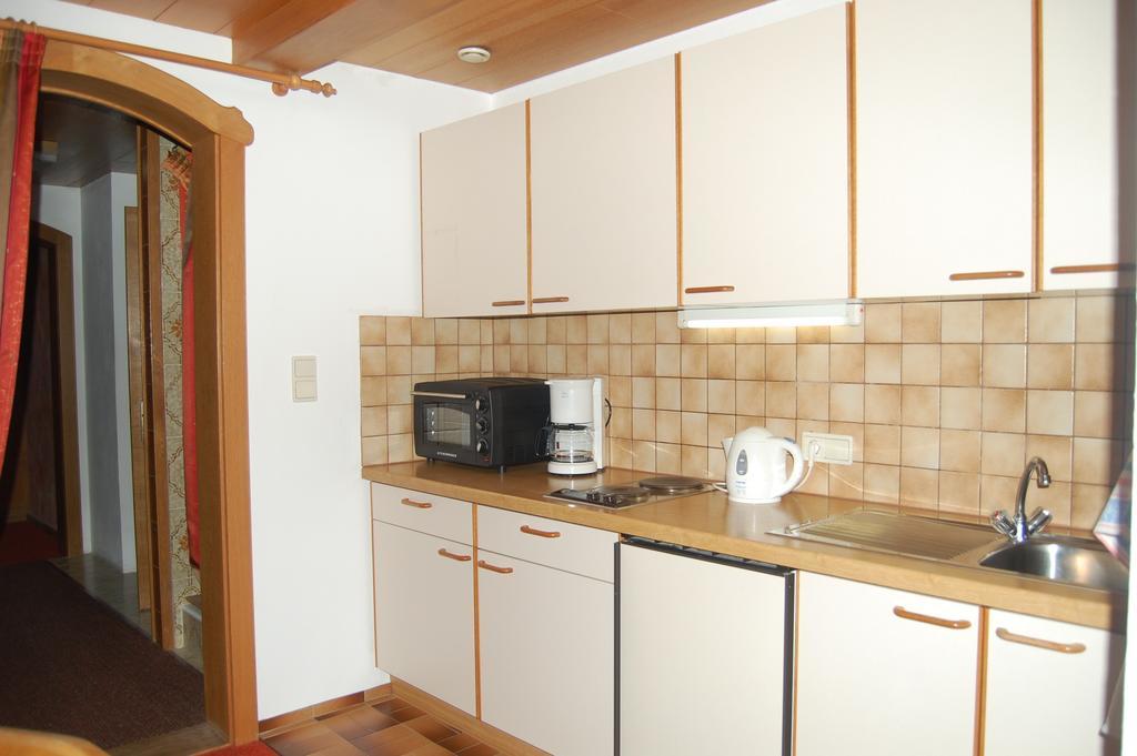 Appartamento Haus Waldrast Elbigenalp Camera foto