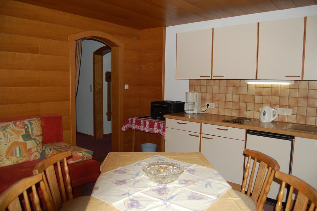 Appartamento Haus Waldrast Elbigenalp Camera foto