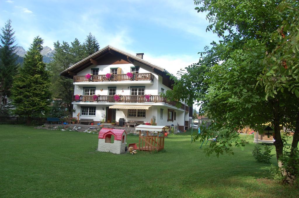 Appartamento Haus Waldrast Elbigenalp Esterno foto