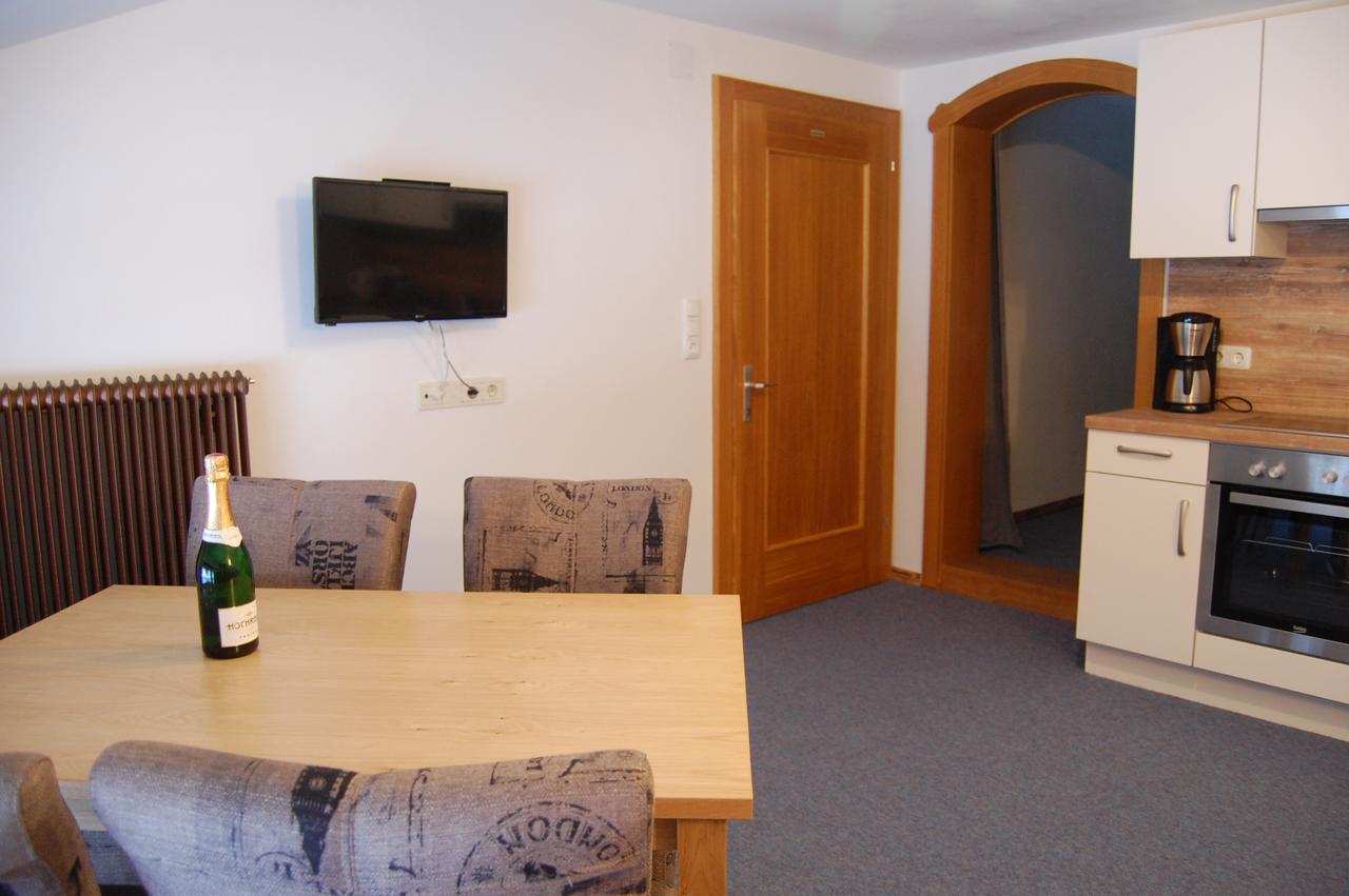 Appartamento Haus Waldrast Elbigenalp Esterno foto